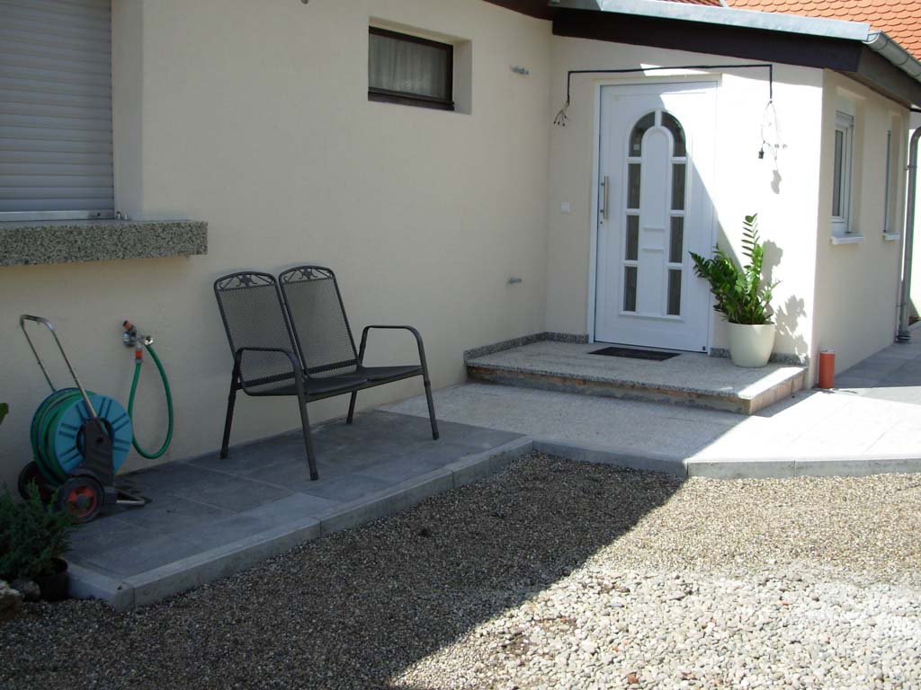 eingänge und treppen